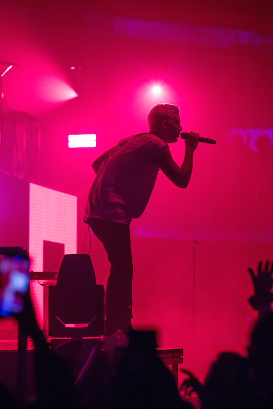 LANY basks in heartbreak in Los Angeles | RIFF Magazine review