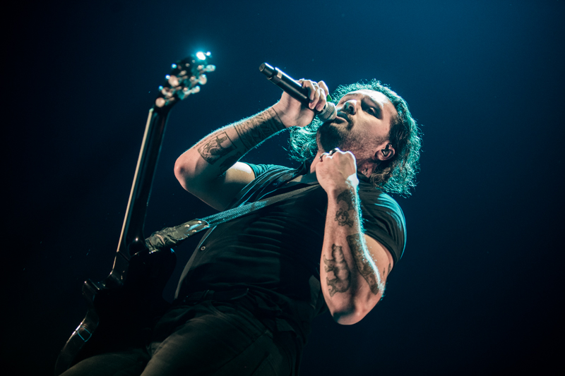 Mumford & Sons personify 'Delta,' show growth in San Francisco