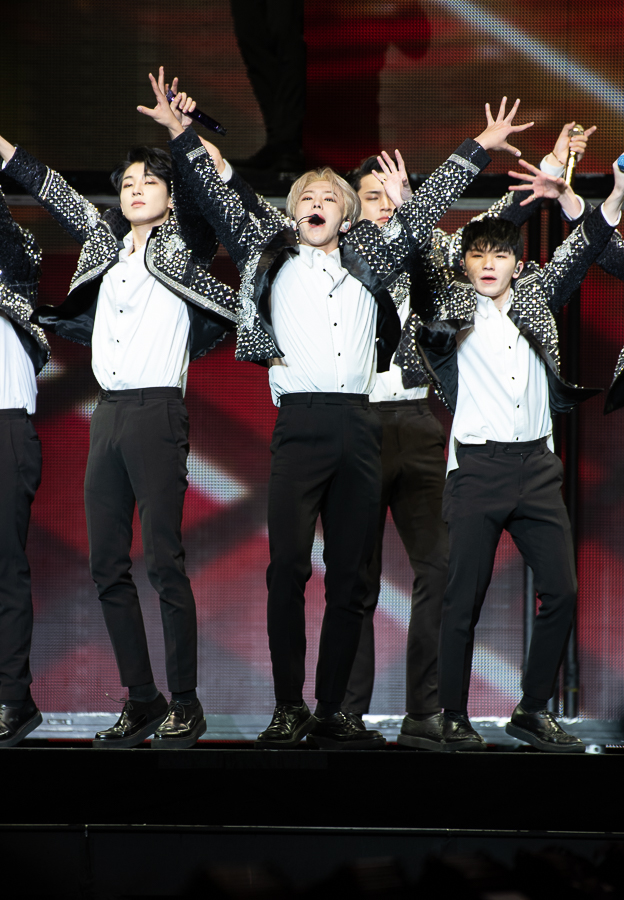 K-pop group Seventeen (SVT) shows strength in numbers San Jose