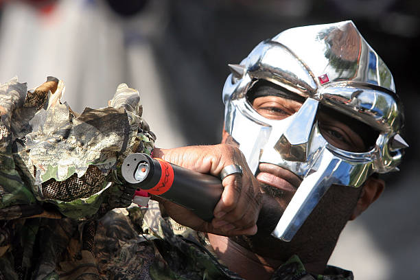 Take****様2点まとめ MF DOOM DIGGIN MASSIVE Hip-hop artist MF DOOM dead at 49 | RIFF Magazine