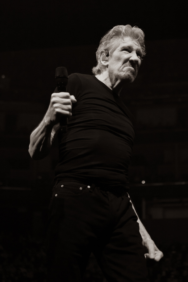 Roger Waters has his doomsday clock ticking at SF This is Not a