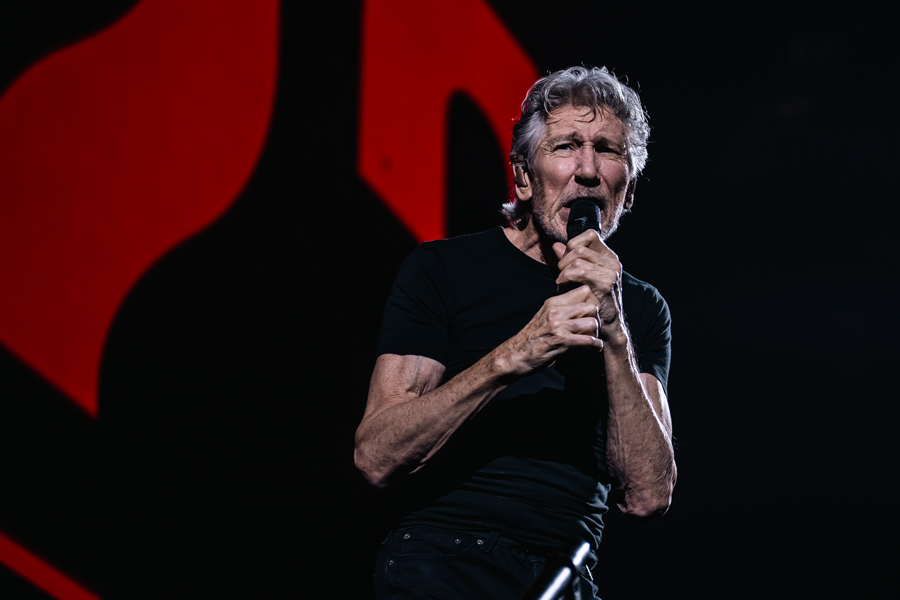 ロック音　Roger Waters Sidewinder Roger Waters Us + Them is exhilarating experience from start to