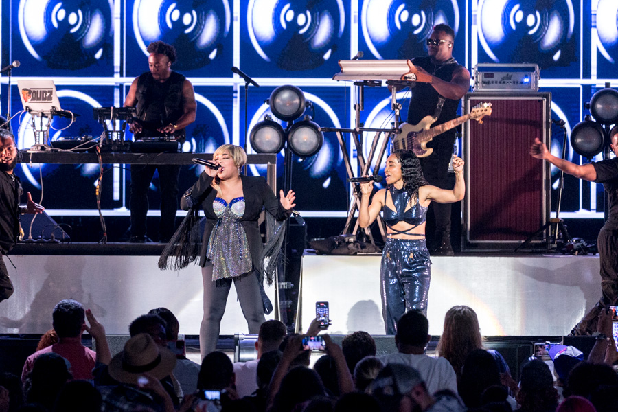 TLC, Shaggy, En Vogue take the East Bay to times before Y2K
