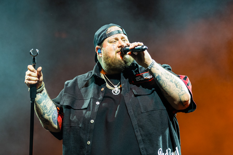 Jelly Roll introduces himself to the Bay Area at stellar