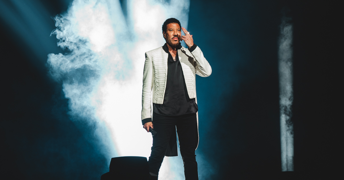 Lionel Richie postpones SF concert again due to surgical procedure