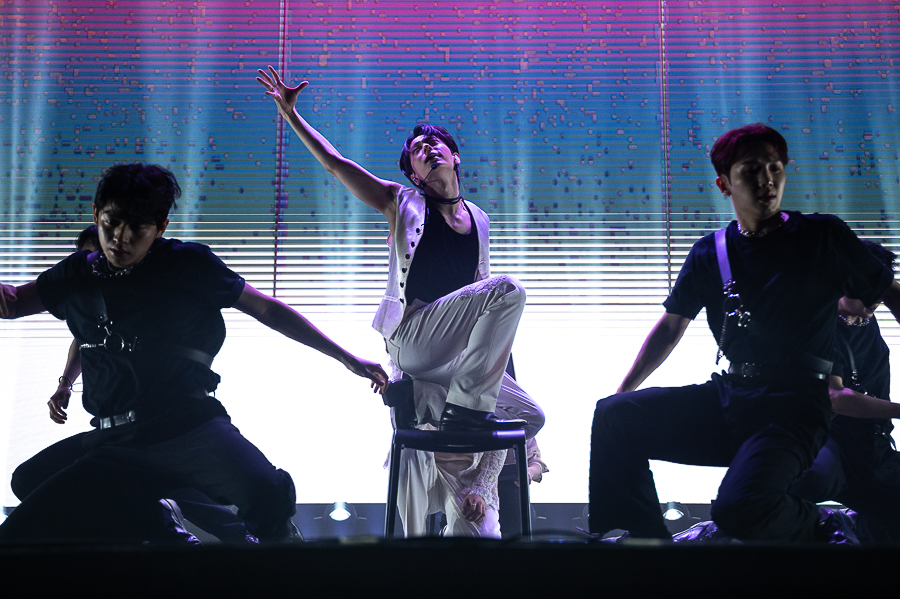 REVIEW: K-poppers ONEUS welcome spring in Oakland | RIFF