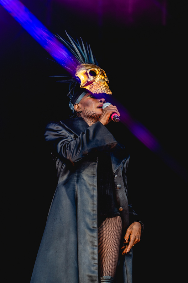 Outside Lands: Grace Jones stuns with her wardrobe at Land's End