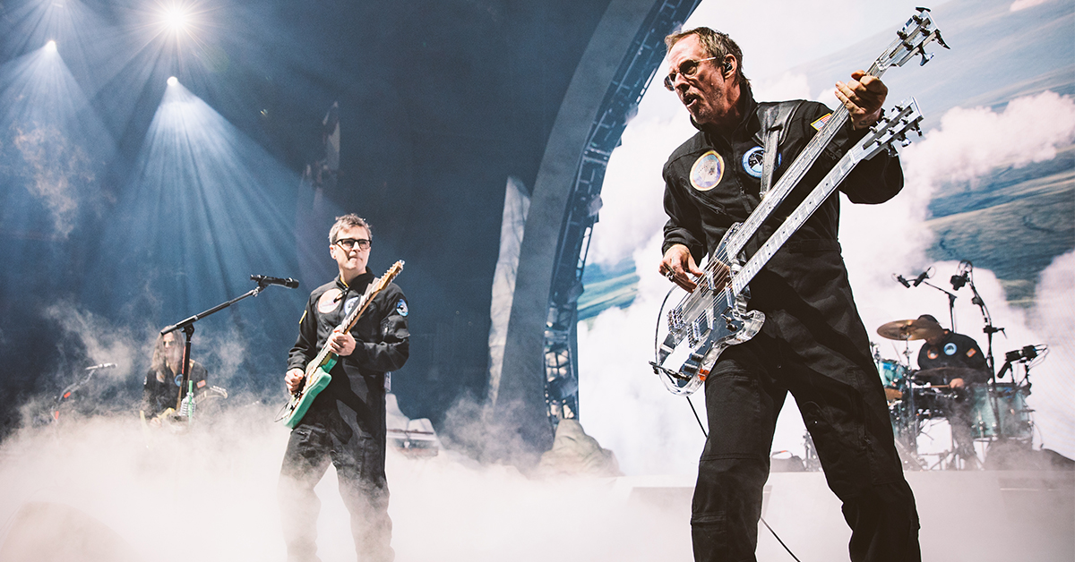 REVIEW: Weezer crosses the galaxy in San Francisco | RIFF