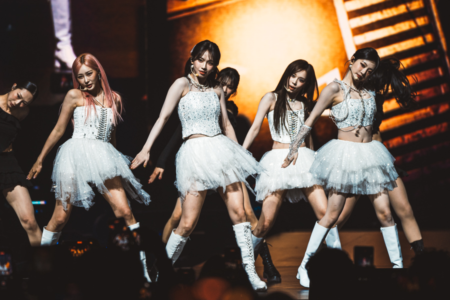 aespa カリナ•ウィンター ・ジゼルFluffy club＆パスケ－ス aespa