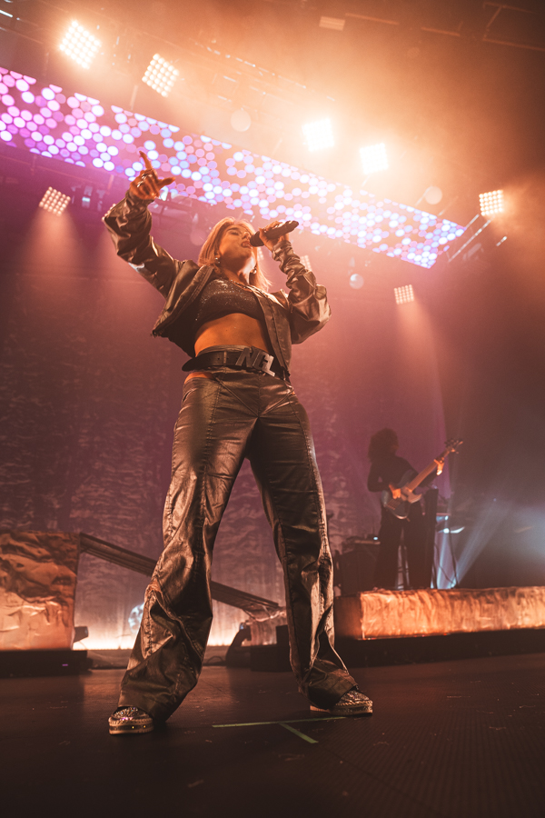 Jojo in her 'oversharing' era at San Francisco's Warfield | REVIEW