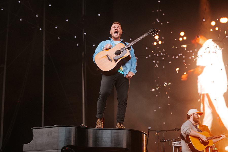 REVIEW: Zach Bryan brings revival to Golden Gate Park | RIFF