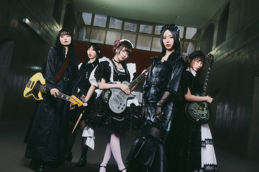INTERVIEW: BAND-MAID give us the 'SCOOOOOP' on their new EP | RIFF